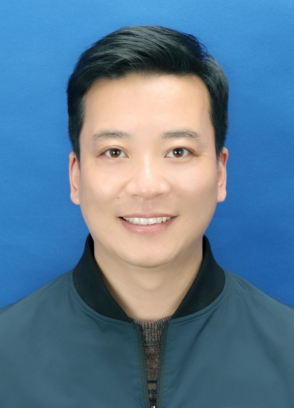 云淡风轻的第二张照片--连云港相亲服务中心