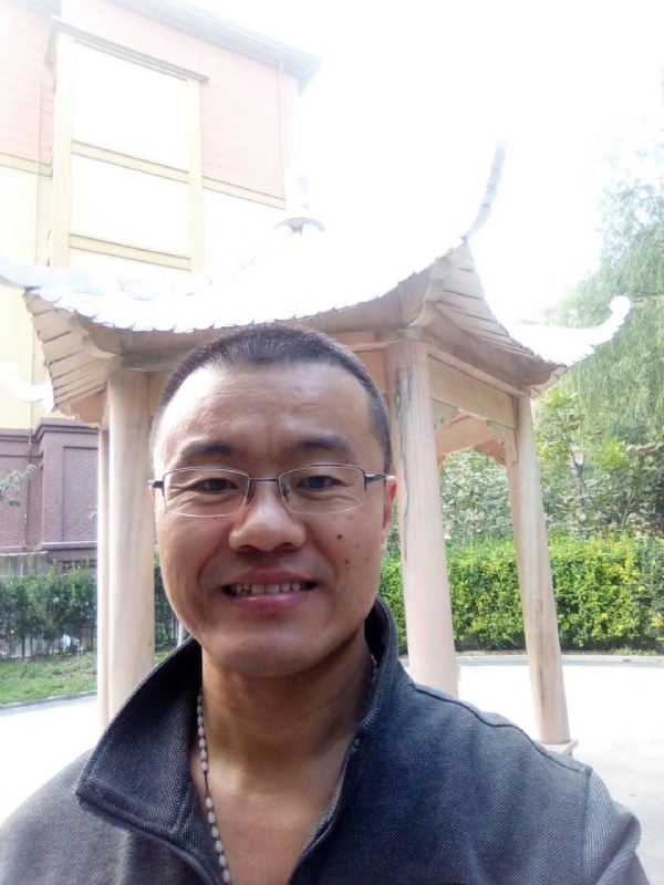 撸起袖子加油干的第一张照片--连云港相亲服务中心