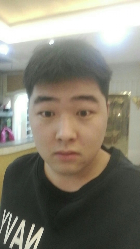 丹尼的第二张照片--连云港相亲服务中心