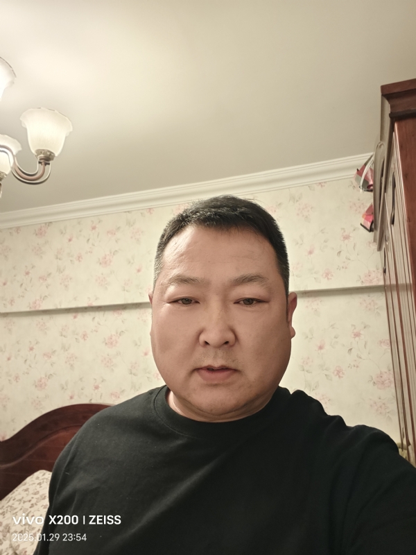 峰哥的第一张照片--连云港相亲服务中心