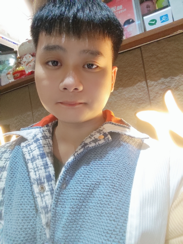 侯侯的第一张照片--连云港相亲服务中心