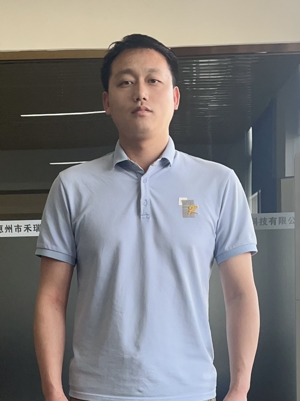 鹊桥的第一张照片--连云港相亲服务中心