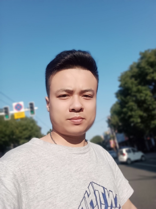 简简单单的第二张照片--连云港相亲服务中心