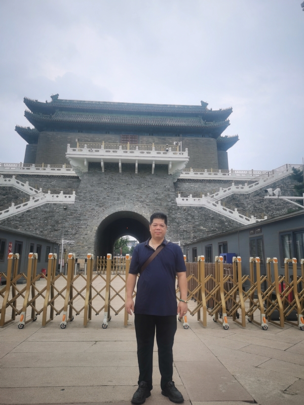 伟哥的第一张照片--连云港相亲服务中心