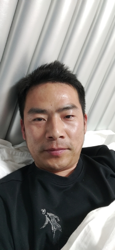 携手共进的第一张照片--连云港相亲服务中心